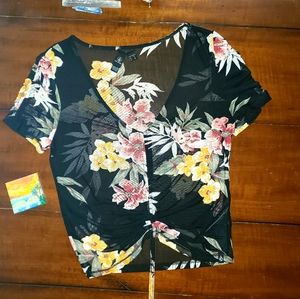 🌺VOLCOM The Slushy Hour Top🌺
